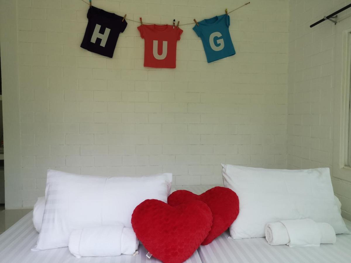 Hug Station Khaoyai Hotel Pongtalong Kültér fotó